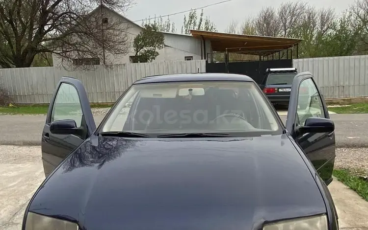 Volkswagen Jetta 2003 годаүшін1 700 000 тг. в Шымкент