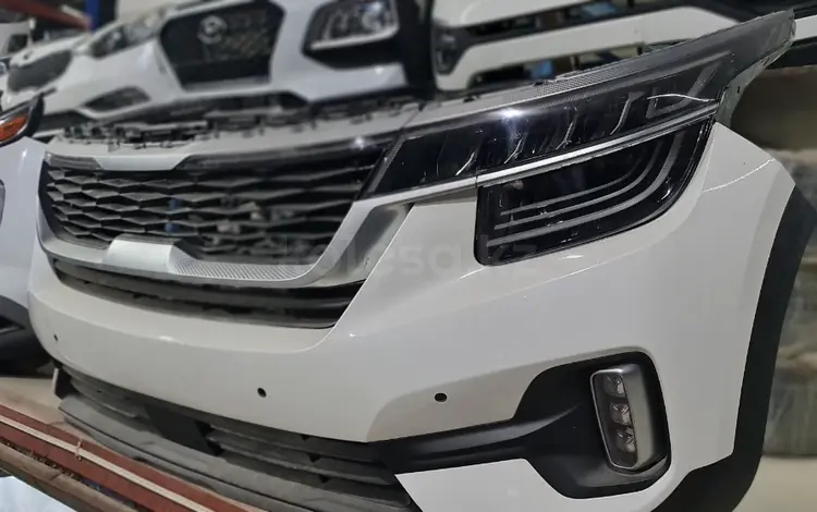 Передний Бампер Kia Seltos за 200 000 тг. в Алматы