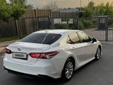 Toyota Camry 2020 года за 9 000 000 тг. в Уральск – фото 4