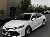 Toyota Camry 2020 года за 9 000 000 тг. в Уральск – фото 3