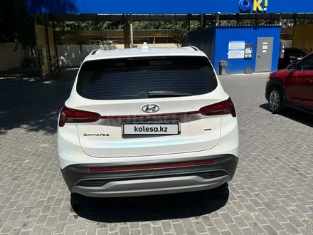 Hyundai Santa Fe 2021 года за 21 000 000 тг. в Алматы – фото 7