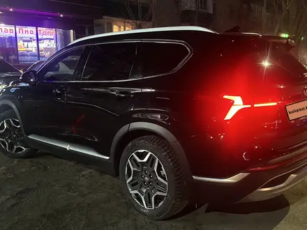 Hyundai Santa Fe 2023 года за 16 990 000 тг. в Актобе