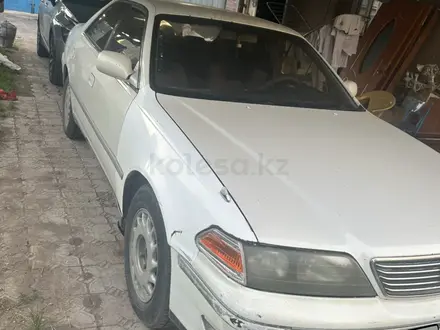 Toyota Mark II 1998 года за 2 200 000 тг. в Алматы – фото 2