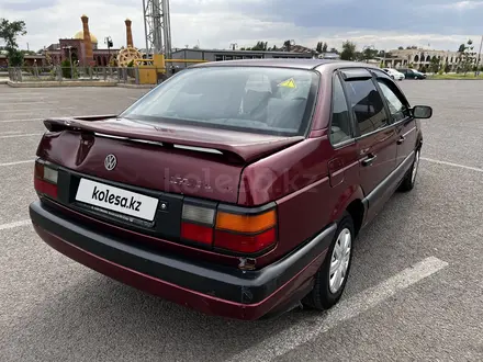 Volkswagen Passat 1992 года за 700 000 тг. в Тараз – фото 2