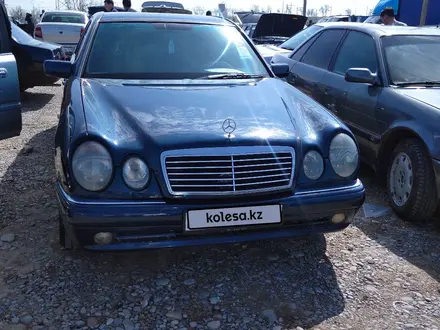 Mercedes-Benz E 320 1995 года за 2 600 000 тг. в Шымкент – фото 8