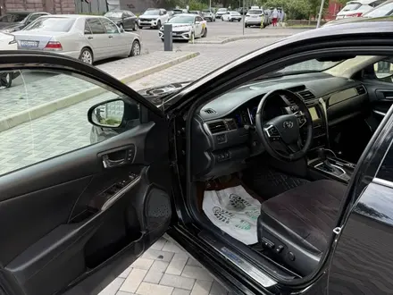 Toyota Camry 2016 года за 13 000 000 тг. в Алматы – фото 9