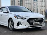 Hyundai Sonata 2019 года за 9 000 000 тг. в Шымкент – фото 2