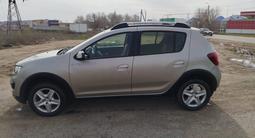 Renault Sandero 2015 года за 3 500 000 тг. в Уральск – фото 2