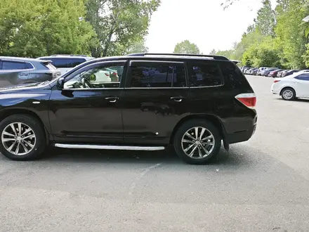 Toyota Highlander 2012 года за 15 000 000 тг. в Усть-Каменогорск – фото 2