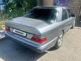 Mercedes-Benz E 230 1992 годаfor1 500 000 тг. в Шымкент