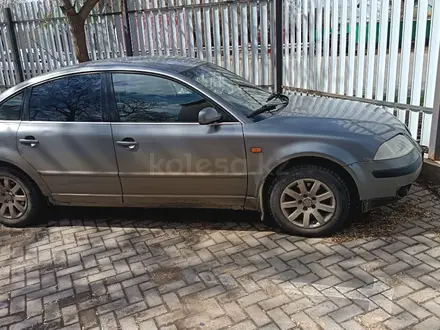 Volkswagen Passat 2001 года за 1 700 000 тг. в Уральск – фото 3