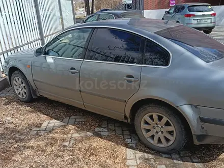 Volkswagen Passat 2001 года за 1 700 000 тг. в Уральск – фото 4