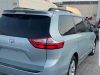 Toyota Sienna 2017 годаfor9 000 000 тг. в Шымкент