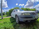 Volkswagen Passat 2002 годаүшін1 300 000 тг. в Рудный