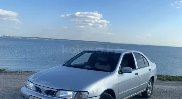 Nissan Pulsar, 1996