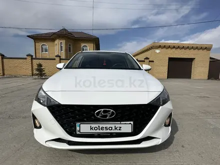 Hyundai Accent 2021 года за 8 200 000 тг. в Семей