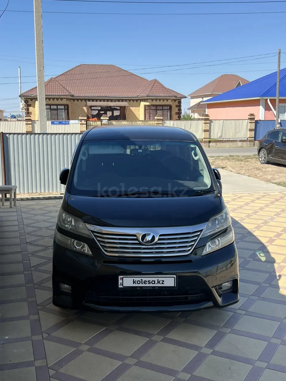 Toyota Vellfire, 2010