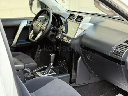 Toyota Land Cruiser Prado 2016 года за 13 900 000 тг. в Алматы – фото 26
