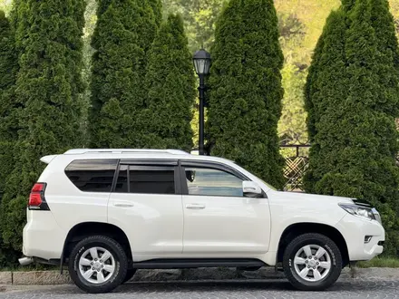 Toyota Land Cruiser Prado 2016 года за 13 900 000 тг. в Алматы – фото 2
