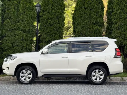 Toyota Land Cruiser Prado 2016 года за 13 900 000 тг. в Алматы – фото 5
