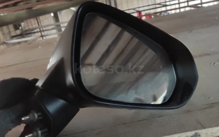 Боковое зеркало Lexus NXүшін1 000 тг. в Алматы