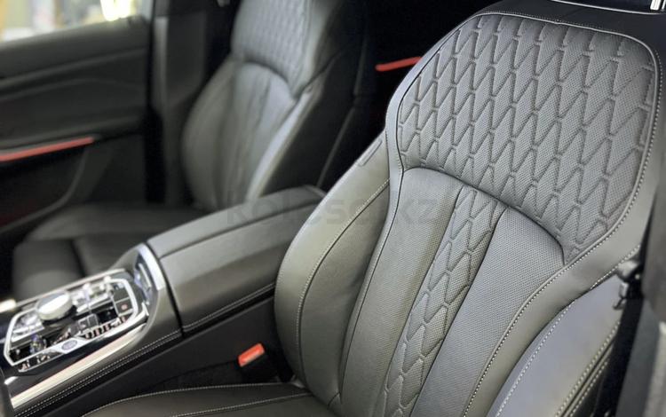 BMW X7 — миниатюра 2