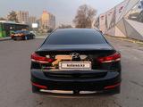 Hyundai Elantra 2018 годаүшін8 700 000 тг. в Алматы – фото 2