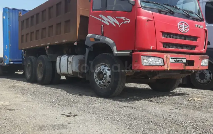 FAW  J5 CA3312 2010 года за 7 800 000 тг. в Алматы