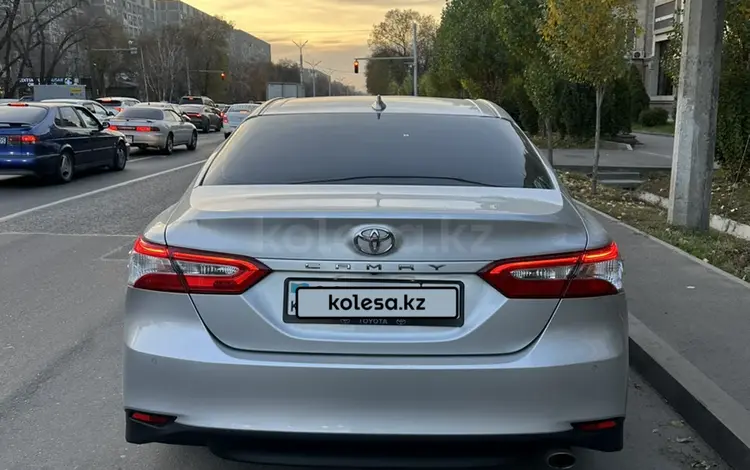 Toyota Camry 2018 года за 12 100 000 тг. в Алматы