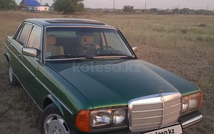 Mercedes-Benz E 200 1982 года за 1 500 000 тг. в Шахтинск