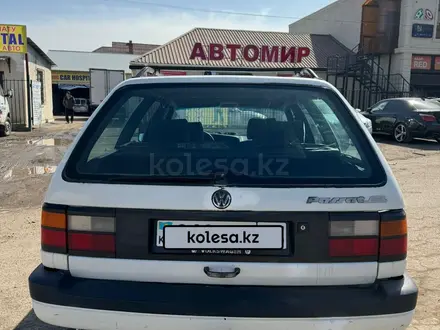 Volkswagen Passat 1991 года за 1 000 000 тг. в Астана – фото 4