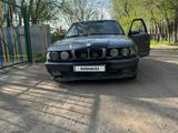 BMW 520 1990 года за 1 150 000 тг. в Шу – фото 4