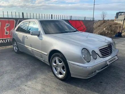 Mercedes-Benz E 430 1999 года за 4 500 000 тг. в Шымкент – фото 2