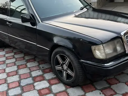 Mercedes-Benz E 200 1990 года за 1 150 000 тг. в Алматы – фото 6