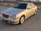 Mercedes-Benz E 55 AMG 2001 года за 4 500 000 тг. в Атырау