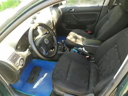Volkswagen Golf 1997 года за 1 300 000 тг. в Астана