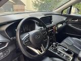 Hyundai Santa Fe 2020 года за 11 000 000 тг. в Алматы – фото 5