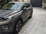 Hyundai Santa Fe 2020 года за 11 000 000 тг. в Алматы – фото 3