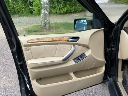 BMW X5 2005 года за 8 000 000 тг. в Караганда – фото 12