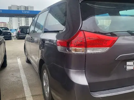Toyota Sienna 2014 года за 5 300 000 тг. в Атырау – фото 2