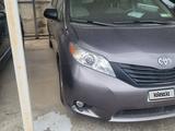 Toyota Sienna 2014 годаүшін7 300 000 тг. в Атырау – фото 2