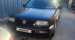 Volkswagen Vento 1993 года за 1 100 000 тг. в Алматы