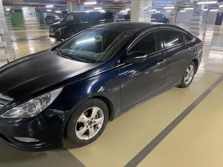 Hyundai Sonata 2011 года за 4 900 000 тг. в Астана – фото 3