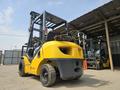 Komatsu  FG30C-17 бензин, 4.5м, 3 тонны, смещение каретки 2015 года за 9 950 000 тг. в Алматы – фото 3