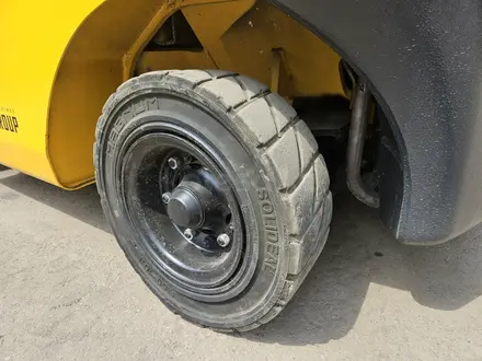 Komatsu  FG30C-17 бензин, 4.5м, 3 тонны, смещение каретки 2015 года за 9 950 000 тг. в Алматы – фото 6