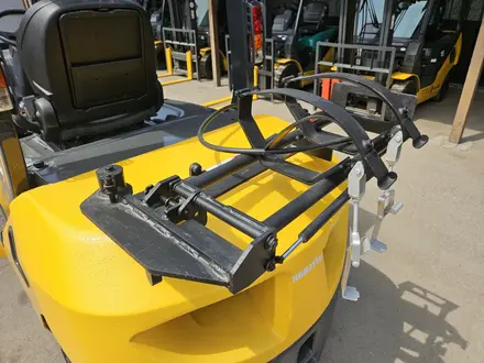 Komatsu  FG30C-17 бензин, 4.5м, 3 тонны, смещение каретки 2015 года за 9 950 000 тг. в Алматы – фото 11