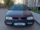 Volkswagen Golf 1992 годаүшін1 400 000 тг. в Астана