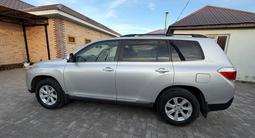 Toyota Highlander 2010 года за 7 500 000 тг. в Актобе – фото 3