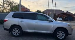Toyota Highlander 2010 года за 7 500 000 тг. в Актобе – фото 4