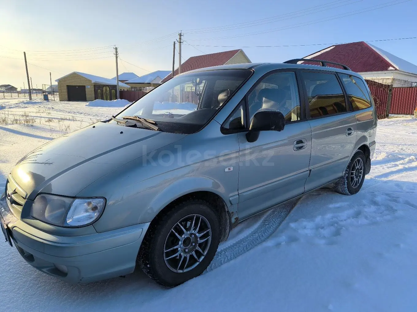 Хендай Trajet, 2005